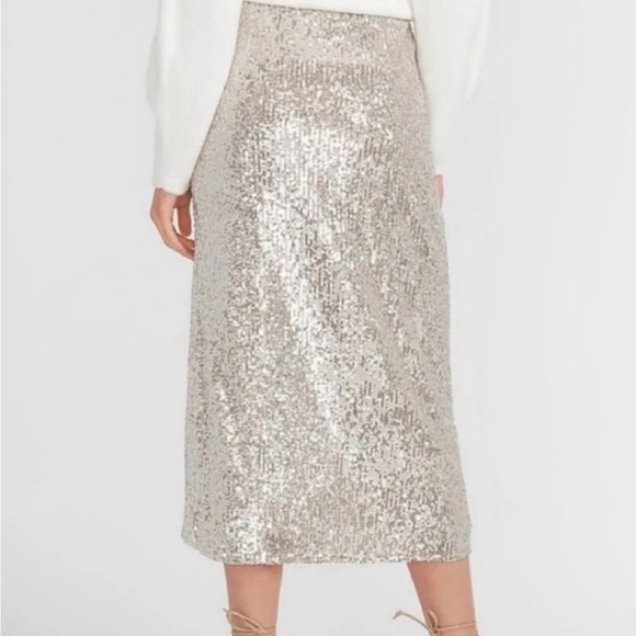 Express Gold Sequin Midi Skirt With Ruffle Detail and Slit XS - Picture 4 of 6